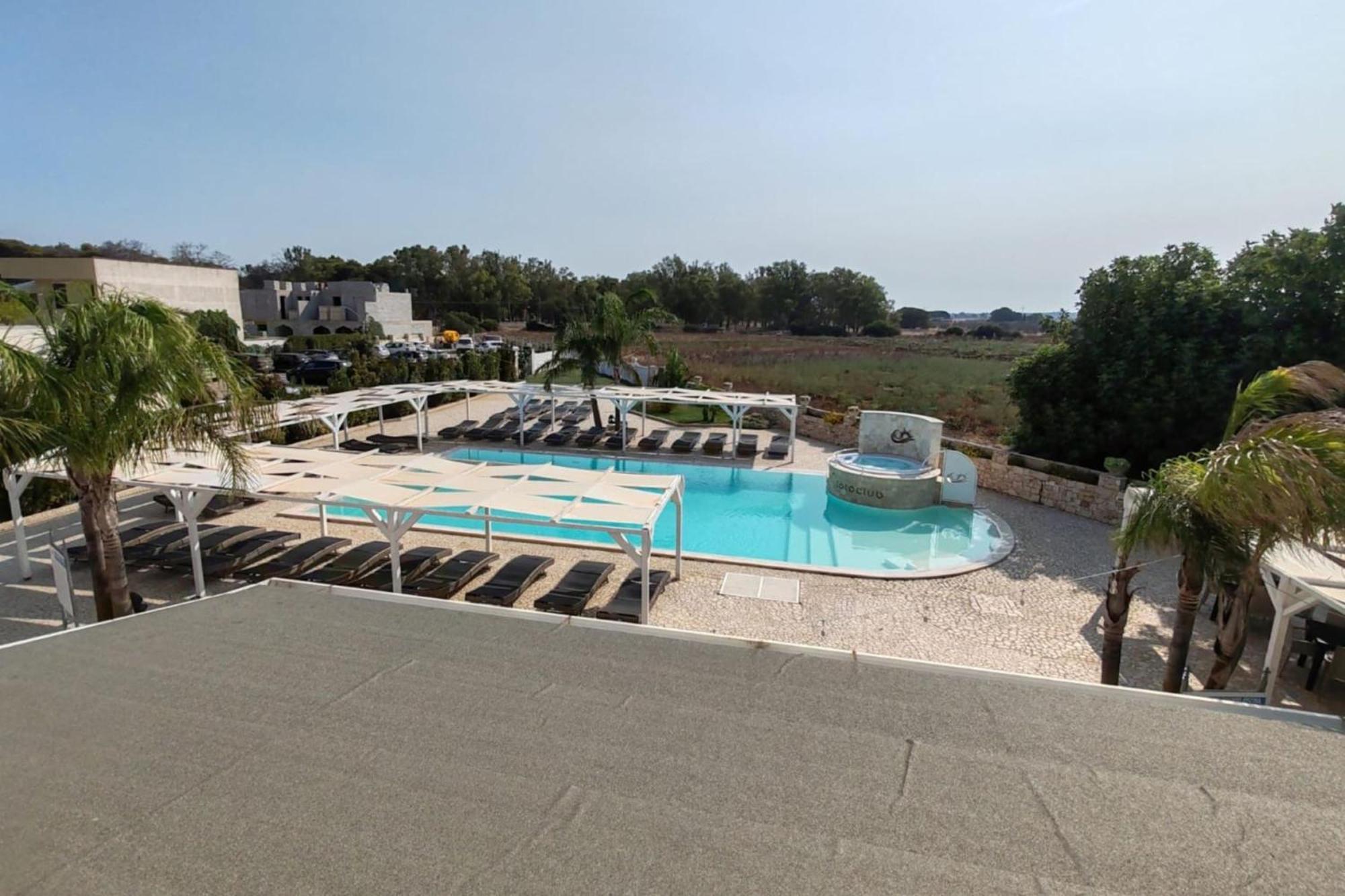 Pino Resort With Shared Pool 토레 라필로 외부 사진